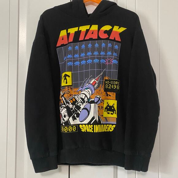 2022 Kids Attack Space Invaders Black Hoodie Sweatshirt Video Game Size Small - Picture 2 of 5